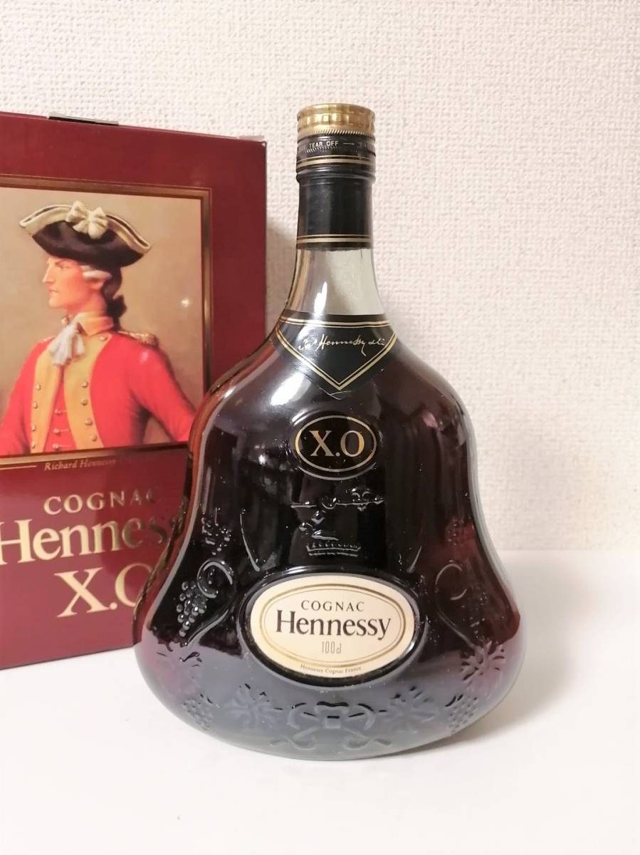 ヘネシー XO 金キャップ 1000mlの値段と価格推移は?|56件の売買情報