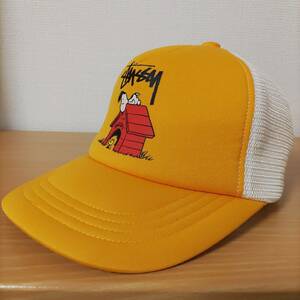  collaboration W name! rare goods KIDS Snoopy peanuts kennel STUSSY Kids child ...snoopy Peanuts yellow color black white vintage adjustment possibility mesh cap 