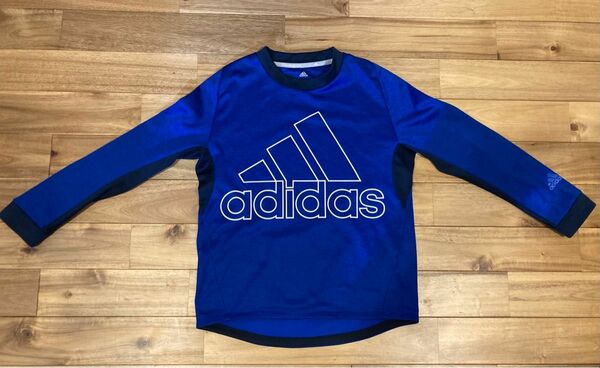 美品　アディダス　 adidas 長袖Tシャツ　150cm