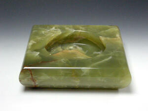 天然石,縞メノウ イタリア オニックスアート社 製 ダークグリーン　オニックス灰皿（角大）
