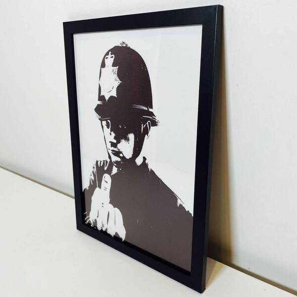 【額付きポスター】BANKSY バンクシー「警察/POLICE」(新品)