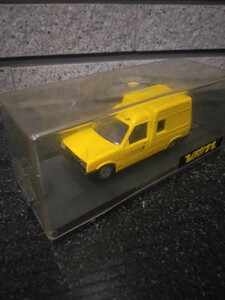 レア 年代物 箱付き ベレム verem ルノー エクスプレス フランス 郵便局 Renault 1/43 バン LA POSTE 旧車 外車 イエロー ミニカー 郵便車