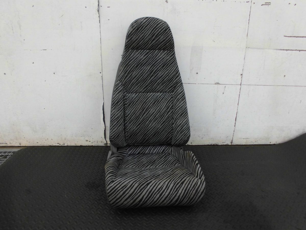 シルバー金具 80パパ専用 ビート 運転席 | upengenhariaej.com.br