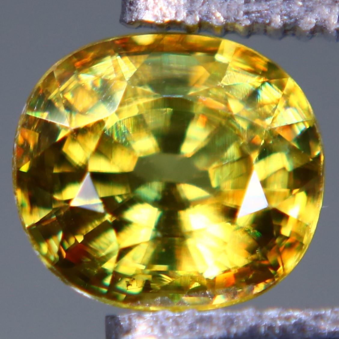 天然スフェーン 2 18ct【Z185】|PayPayフリマ