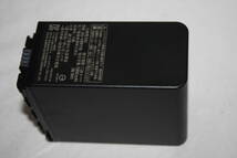 Panasonic　AG-VBR118　純正品　美品　大容量バッテリー　AU-EVA1、AJ-PX270、AG-DVX200、AG-UX180、AG-UX90、HC-X1000、AJ-PG50等用_画像5