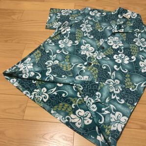 着用極少な目.美品☆Hawaii.USA製／ROYAL CREATIONS・M大き目.日本L-XL並 半袖アロハシャツ ハワイアン総柄リバースオールプリント 希少色の画像6