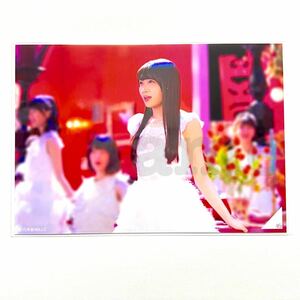 《乃木坂46》公式グッズ 生写真 1枚 秋元真夏 卒業 会場限定 (秋元真夏卒業コンサート 卒コン ソロカット　ドレス