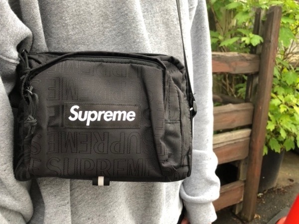 メーカー在庫少、売り切れ時はご容赦ください supreme 19ss ショルダー