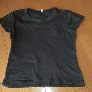 UNIQLO　ユニクロ　Ｔシャツ　黒