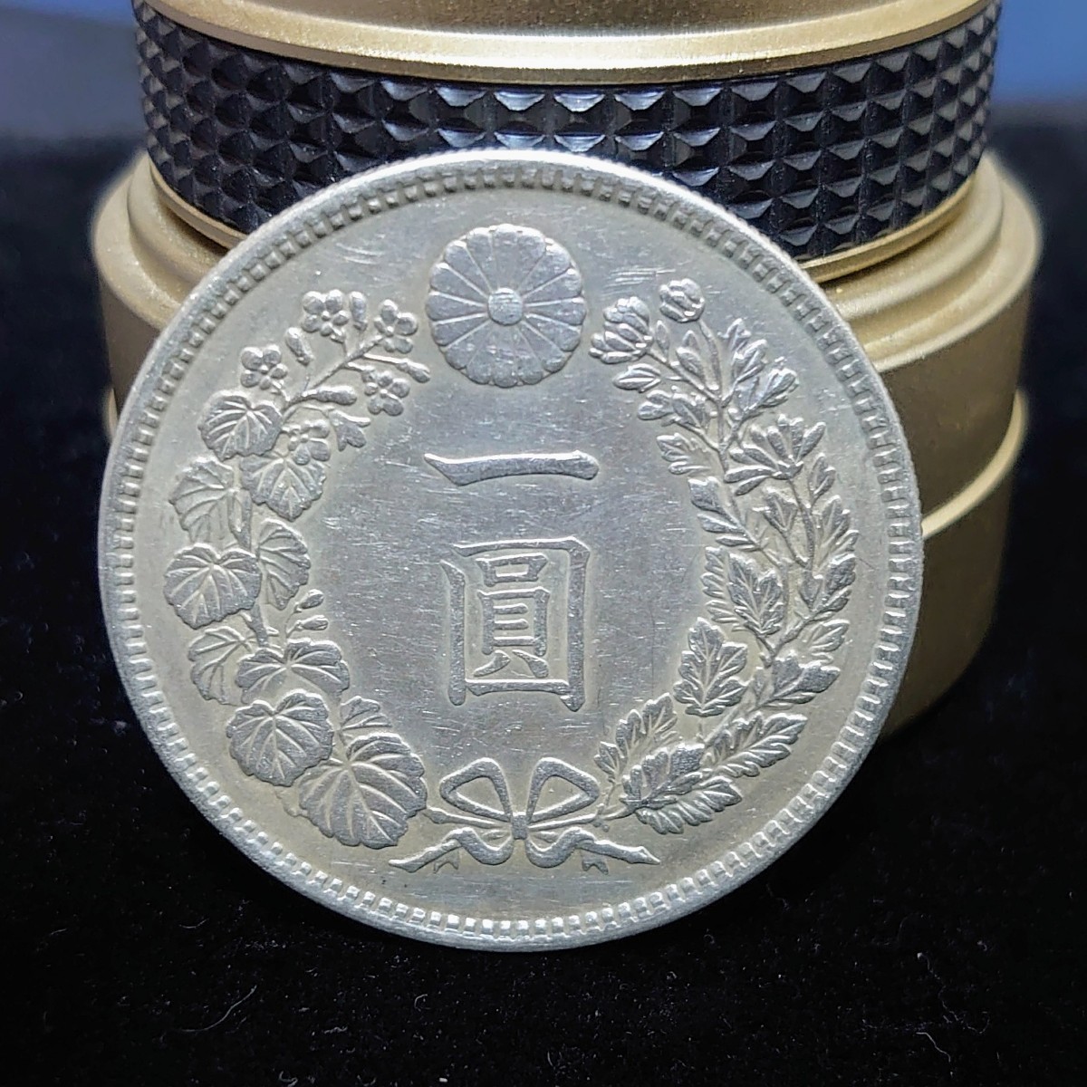 銀貨 (大型) 明治7年 後期 深彫 美品 海外輸入 elhalcon.com.ni