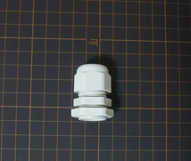 防水コネクタPG-13.5白色3個セット（適合範囲φ6.0～12.0mm、ケーブルグランド、新品）_画像1