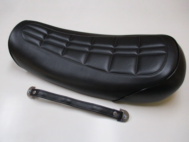 2種類選べる 美品 カワサキ MRS製 純正タイプ STDシート Z1 Z2 - 通販