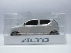 1/18 スズキ アルト SUZUKI ALTO 非売品 カラーサンプル ミニカー　パールホワイト