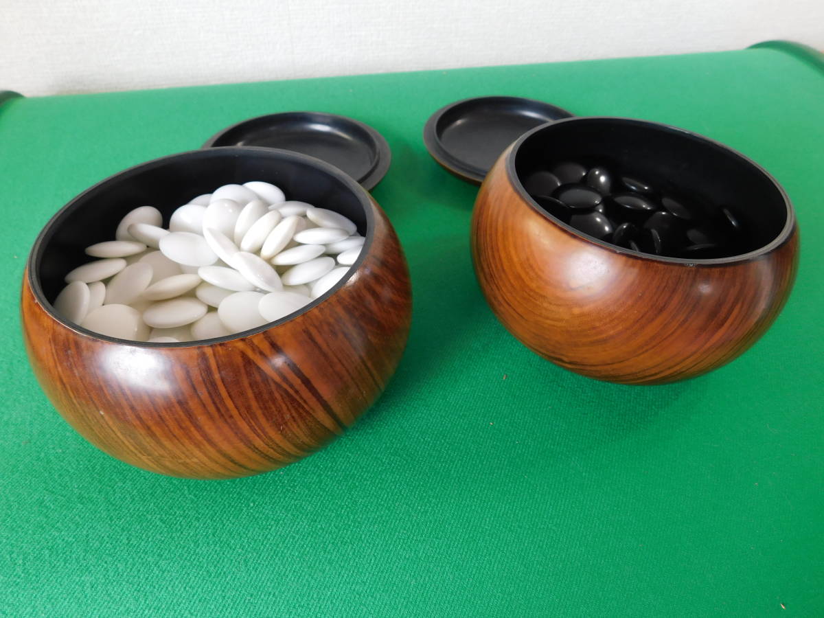 生まれのブランドで 本蛤本那智黒碁石 厚板榧碁盤 厚み19,9cm