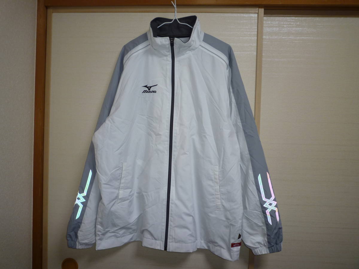 ミズノ BREATH THERMO ブレスサーモ裏起毛ナイロン上下 Oサイズ ミズノ BREATH THERMO ブレスサーモ裏起毛ナイロンジャケット 白