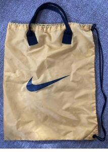  extra . ball attaching.! Nike NIKE made nylon material simple bag orange one side with logo handbag attaching attrition . inconspicuous scratch is is there, but crack not equipped 