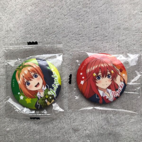 缶バッジ 五等分の花嫁 中野五月 中野四葉
