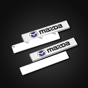 【送料込】MAZDA プレート 縦1.0cm×横6.0cm 2枚組 マツダ 金属製の画像1
