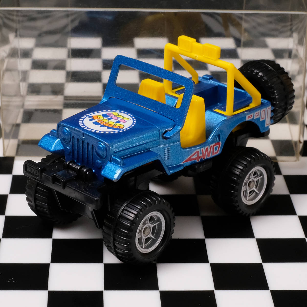 トミカ ビッグタイヤシリーズ 三菱ジープ H-J56 おもちゃ ミニカー