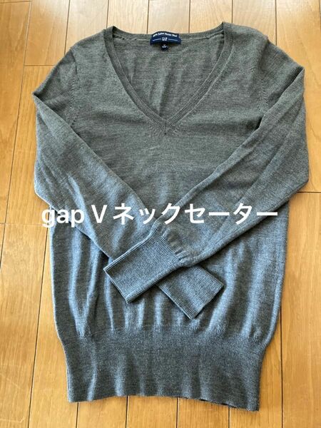 gap Vネックセーター