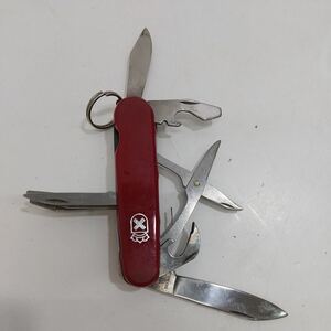 112　中古　アーミーナイフ　ツールナイフ　STAINLESS　STEEL　JAPAN　マルチツール　アウトドア用品　赤