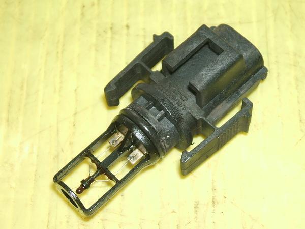 純正買蔵 VDO製 新品 外気温度計フルセット 52mmメーター ボルボ240 旧