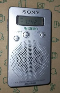 SRF-M807 ソニー 受信確認済 完動品 ワイドFM AM FM ラジオ 通勤 防災 出張 ジョギング 散歩 競馬 登山 通院 ハイキング 224741