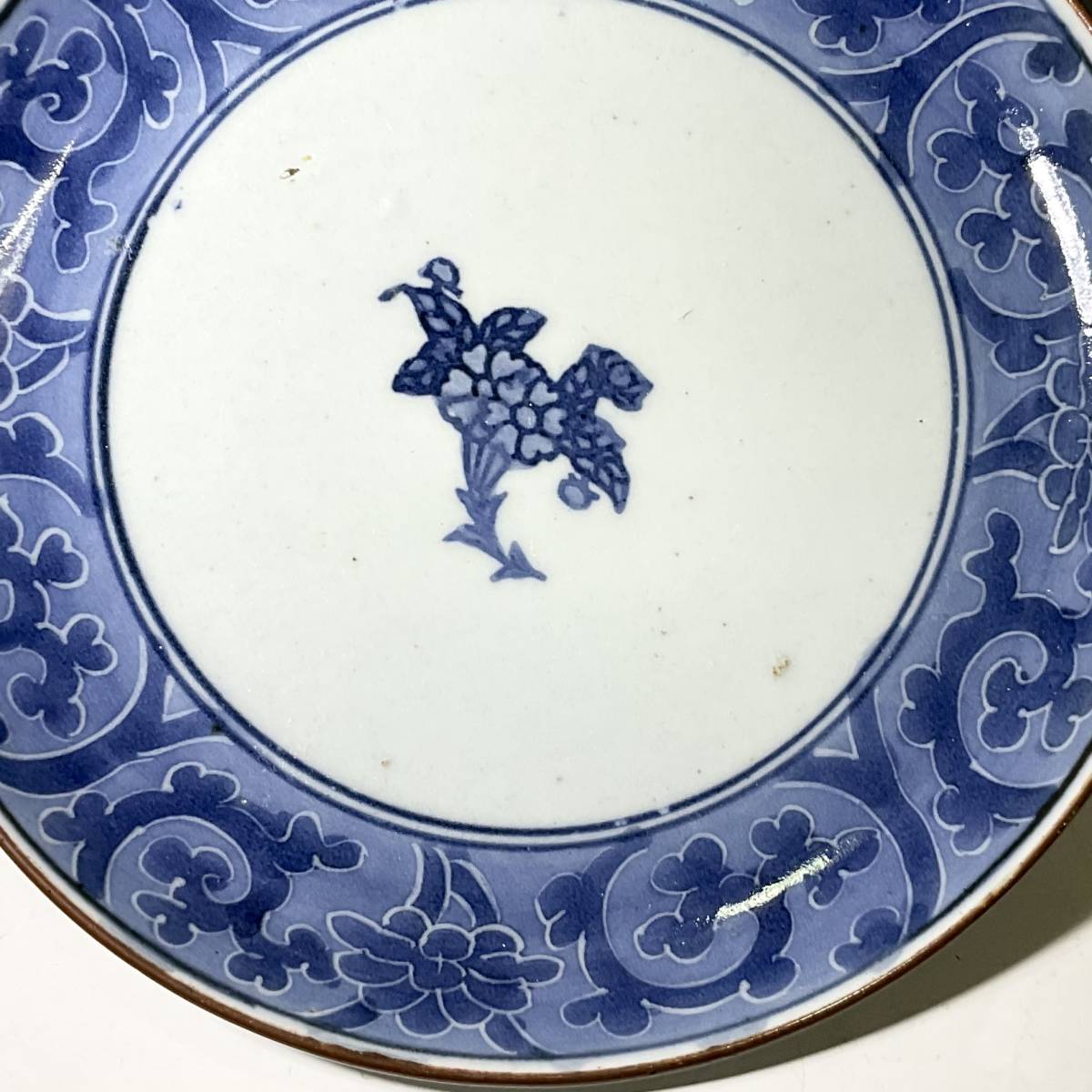 翔)古伊万里染付江戸中期コンニャク印判印判桜花二重線描花唐草墨弾紅