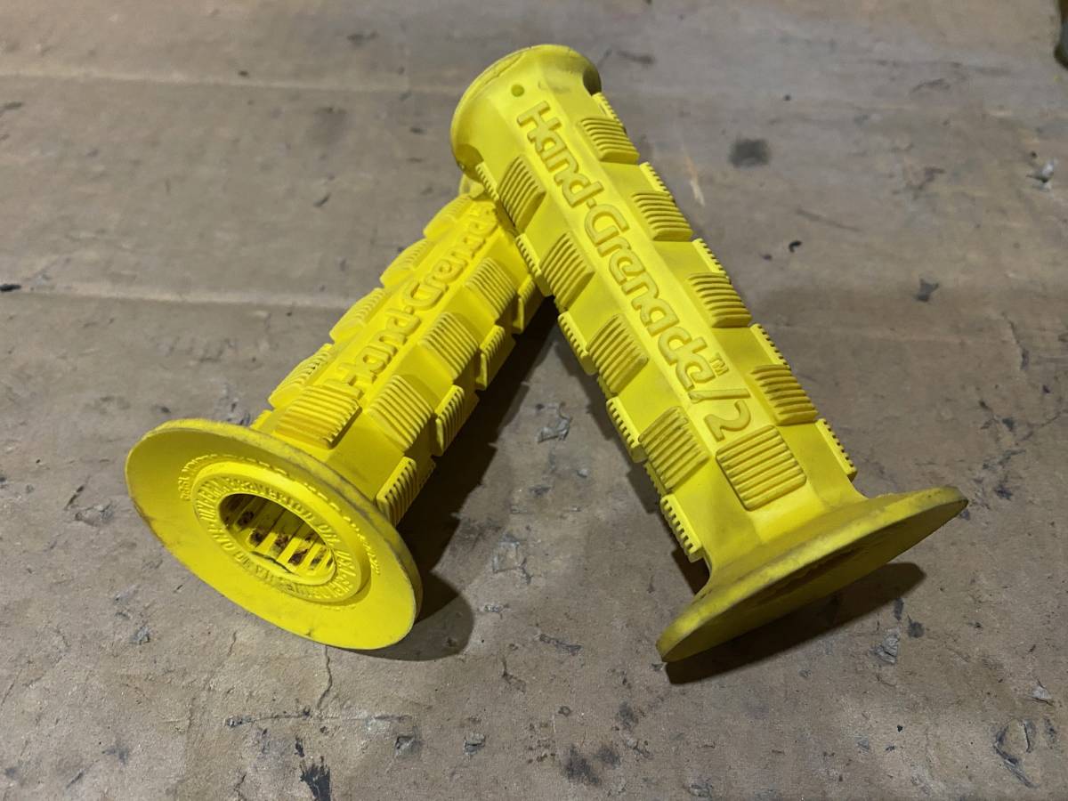 ヤフオク! -「old bmx グリップ」の落札相場・落札価格