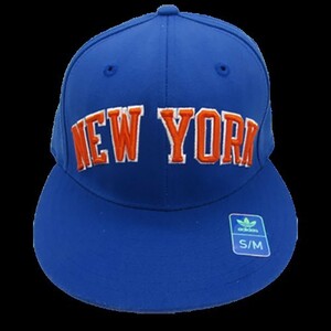 Неиспользованный новый Adidas adidas NBA New York Knicks New York Knix Hat Cap S/M Size