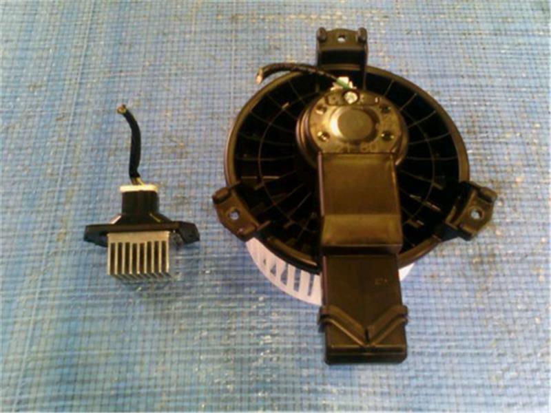 ホンダ 純正 フィット 《 GR1 》 ヒーターブロアモーター 79310-TZA-J01 P41600-23002704