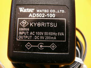 送料最安 350円 PAD115：共立ACアダプタ　WATEC AD502-100　出力 9V-200mA　給電口径3.5mm　中心＋極　by KYORITSU