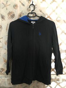 U.S.POLO ASSN. フード付きパーカー　１５０㎝