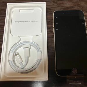【未使用・送料無料】iPhone SE3 第3世代 64GB スターライト 白 ホワイト 一括購入 SIMフリー auの画像3