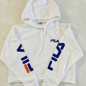 FILA ショート丈パーカー　スェット