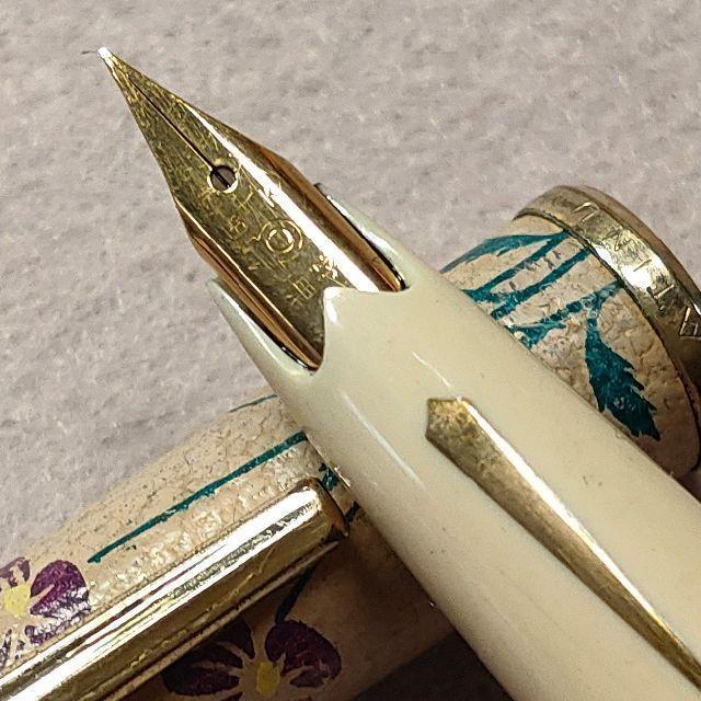 史上最も激安 最高級万年筆 プラチナ 本漆 田口宝寿 ペン先 18K 桜