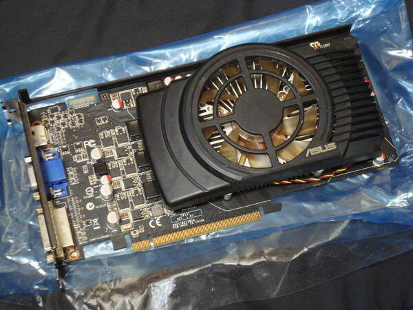 Radeon HD 5770 GDDR5 1GB ASUS EAH5770 CUCoRE/2DI/1GD5/A 完動品 送料無料