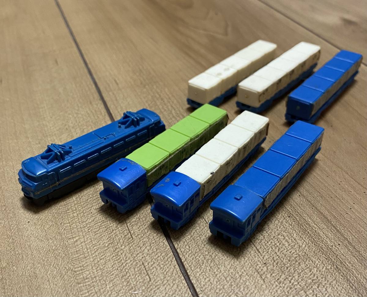 お買得】 森永スポーツマンクラブキャラメル 車両54両とレール19本 お買得】 森永スポーツマンクラブキャラメル 車両54両とレール19本