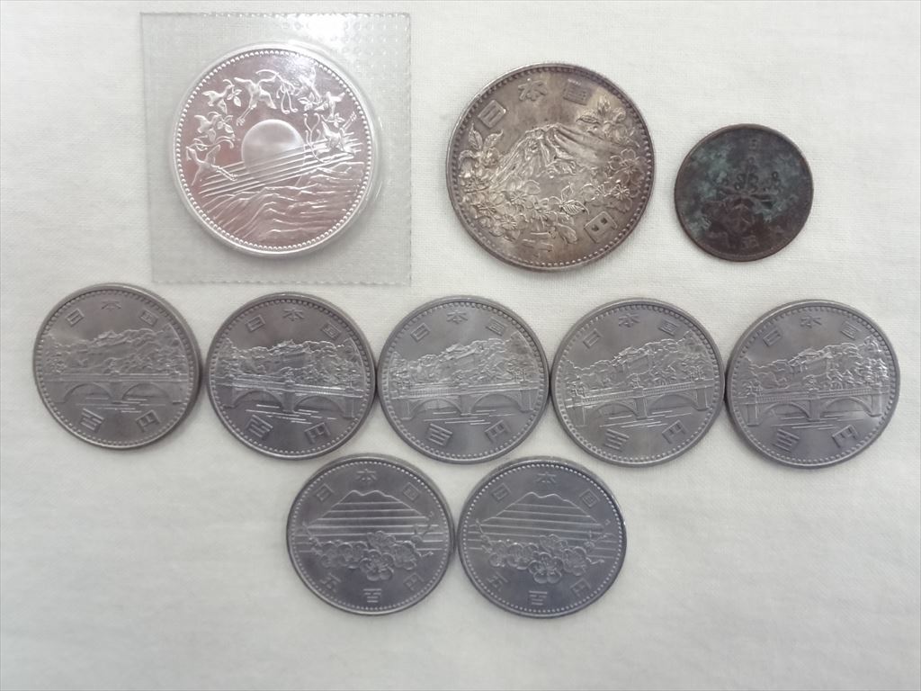 ヤフオク! -天皇陛下御在位60年記念 銀貨の中古品・新品・未使用品一覧