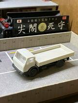 WIKING 稀少 ドイツ製 Mercedes-Benz 大型トラック1/160 ベージュ カーコレクション Nゲージ 中古車 送料無料_画像3