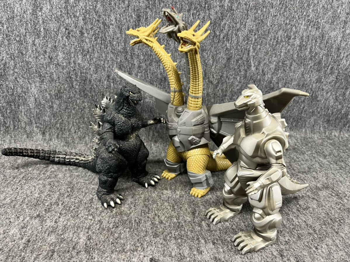 ヤフオク! -「バンダイ キングギドラ ソフビ」(ゴジラ) (ゴジラ、怪獣