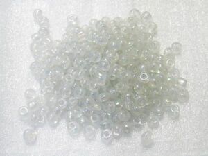 ガラスビーズ 虹色タイプ(L)　3.5x4mm　クリア　透明　約50個