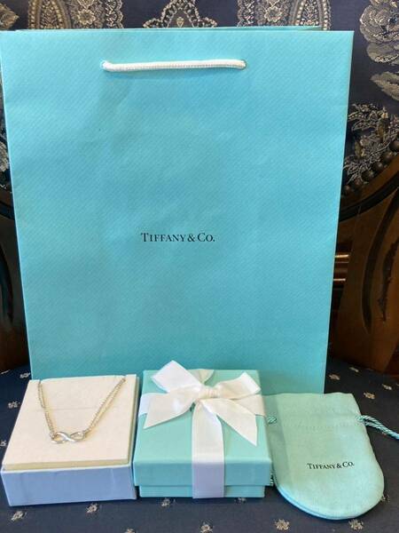 新品 正規品 ティファニー tiffany&co ネックレス　シルバー インフィニティ リボン ケース巾着紙袋リボン 箱　プレゼント