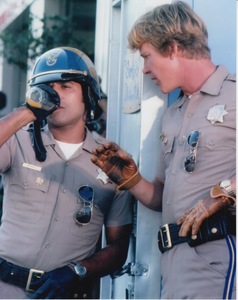 TV「白バイ野郎ジョン&パンチ」　Chips Larry Wilcox & Erik Estrada　輸入　写真　Ryan Gosling、2559