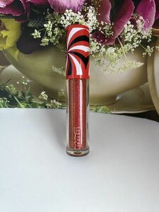 MAC lip glass ruby tab-