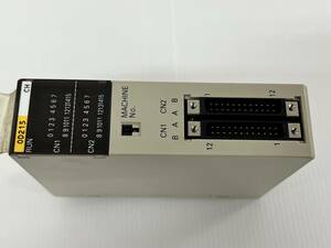 (JT2303)OMRON　コネクタ端子台変換ユニット　C200H-OD215　　箱無し　ジャンク品