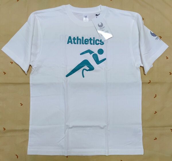 東京オリンピック　半袖Tシャツ　アスレチック　ややクリーム色