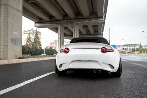 ＮＤ　Mazda　Roadster　トRunXポイラー 　ＦＲＰ