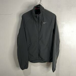 ☆送料無料☆NIKE☆DRI-FIT☆ストレッチウィンドシェルジャケット☆チャコール☆S☆c２３