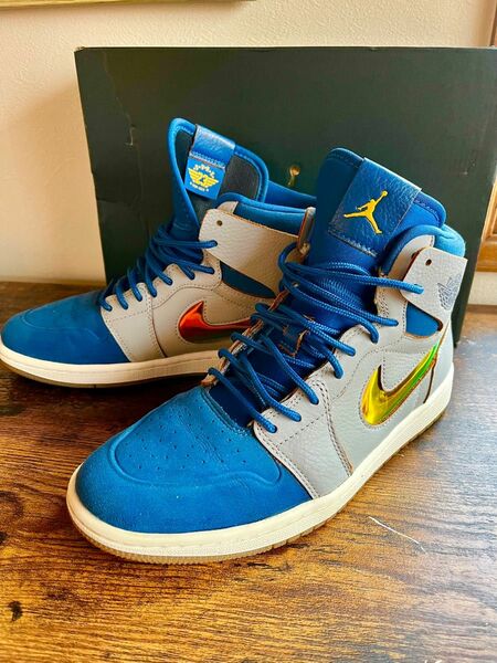 NIKE エアージョーダン 1 レトロ　High Nouveau Dunk From Above プレミア　美品